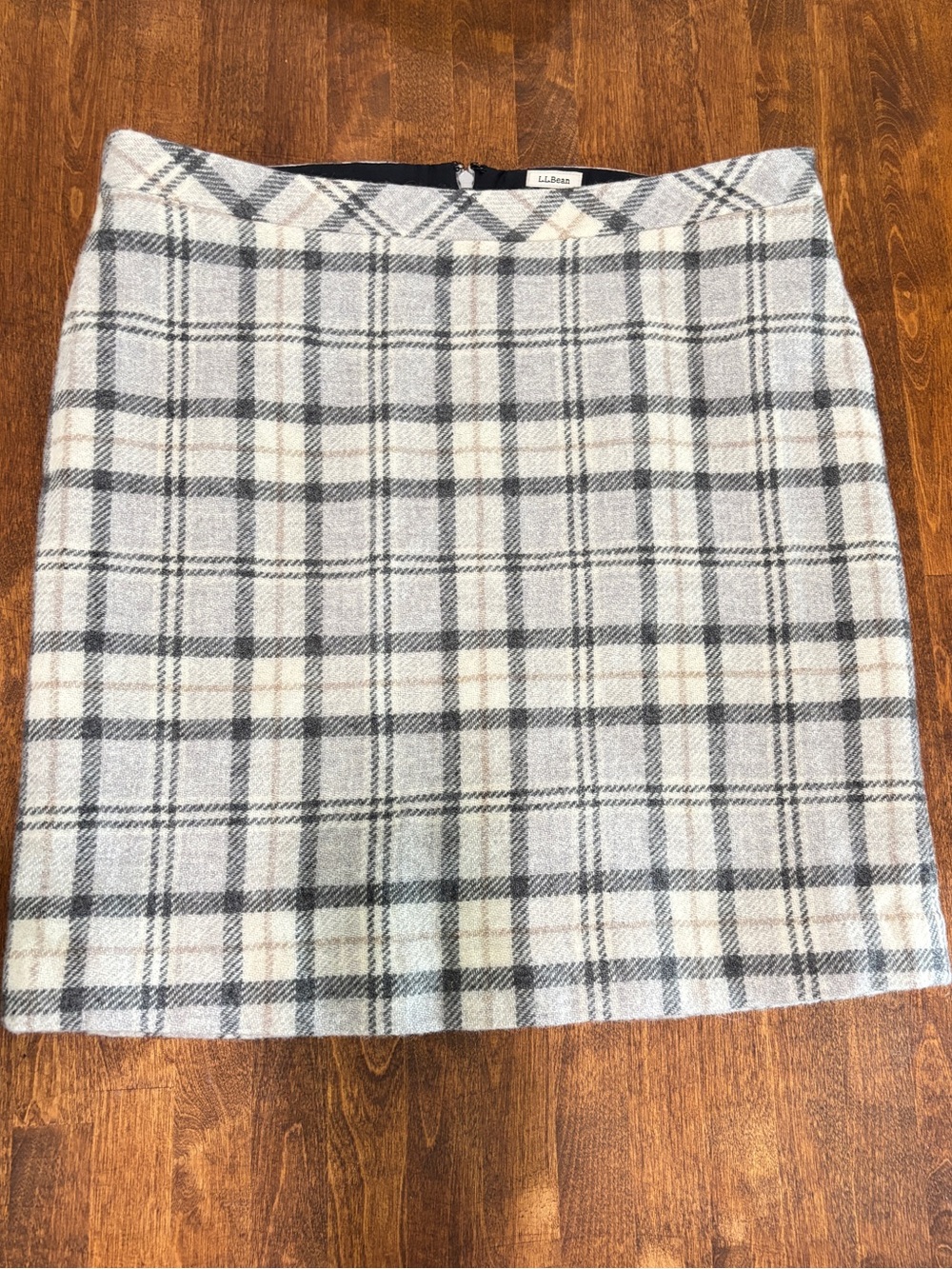 L.L. Bean Plaid Mini Skirt in Gray and Cream